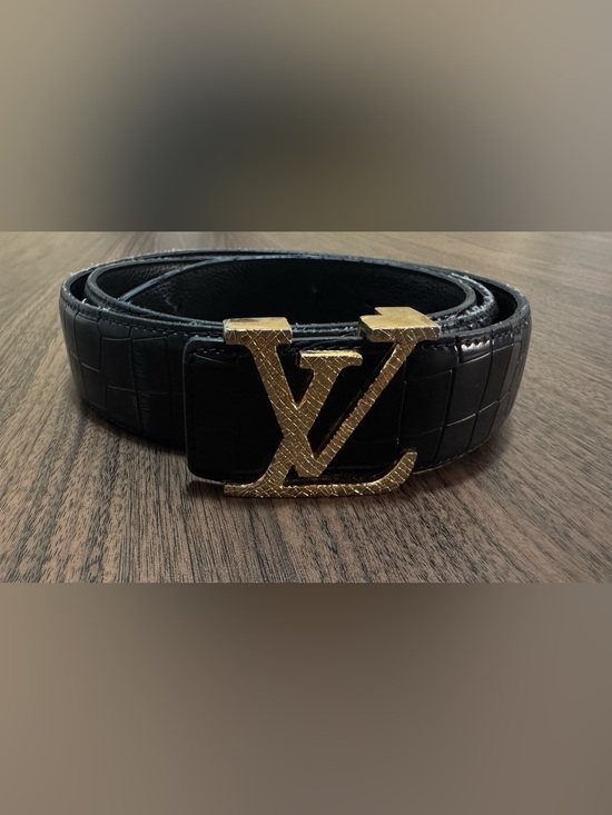 Louis Vuitton Other - Men's Black Solid Belt LV Logo Buckle